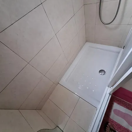 Quarto Barato Centro De بيت ضيافة Lisboa